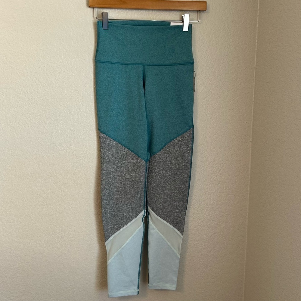 NWT, Aerie Chill. Play. Move. High Rise Color Block Green/Gray Leggings, Small